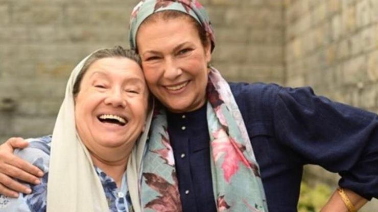 Ποια είναι η Τζεμιλέ στην τηλεοπτική σειρά Ben Bu Cihana Sığmazam;  Από πού είναι η Zeynep Eronat, πόσο χρονών είναι;